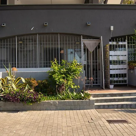800m To The Beach, Private Parking - Sunny