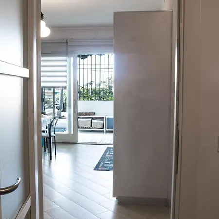 Apartmán 800m To The Beach, Private Parking - Sunny Pietra Ligure