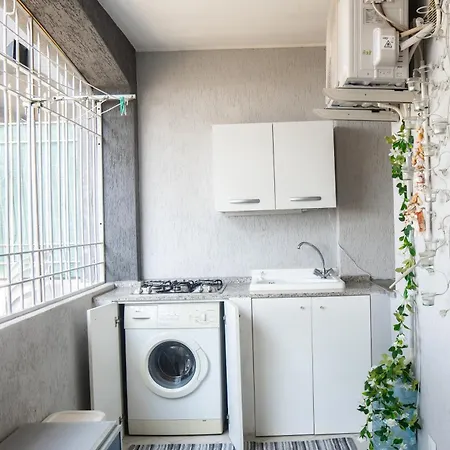 800m To The Beach, Private Parking - Sunny Apartmán